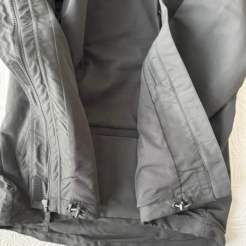Lands’ End CS Outrigger Mesh Lined Jacket w/Hood Storm Flap Soapstone Small NWT